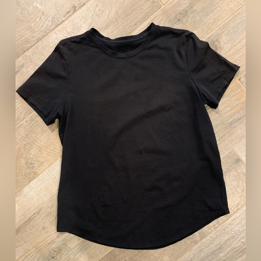 lululemon athletica Gray Short Sleeve Tee